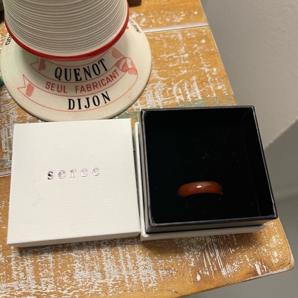 Seree Size 7 Persimmon Dark Orange Jade Stone Ring in Box - Picture 2 of 5